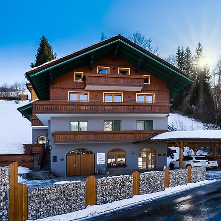 Haus Michael Tritscher Апартаменты *